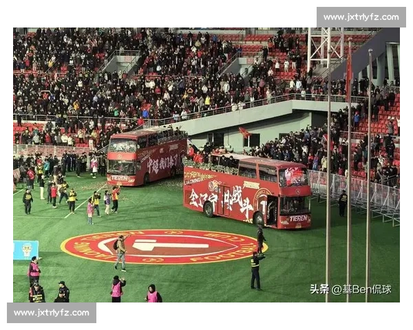 工体嘘声里，听见辽宁冲超的呐喊